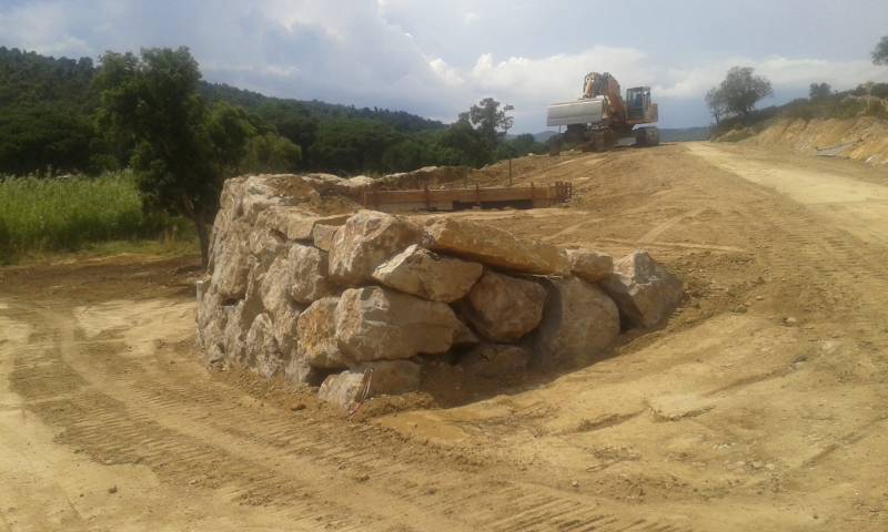 terrain en restanque pour oliveraie à Valensole 